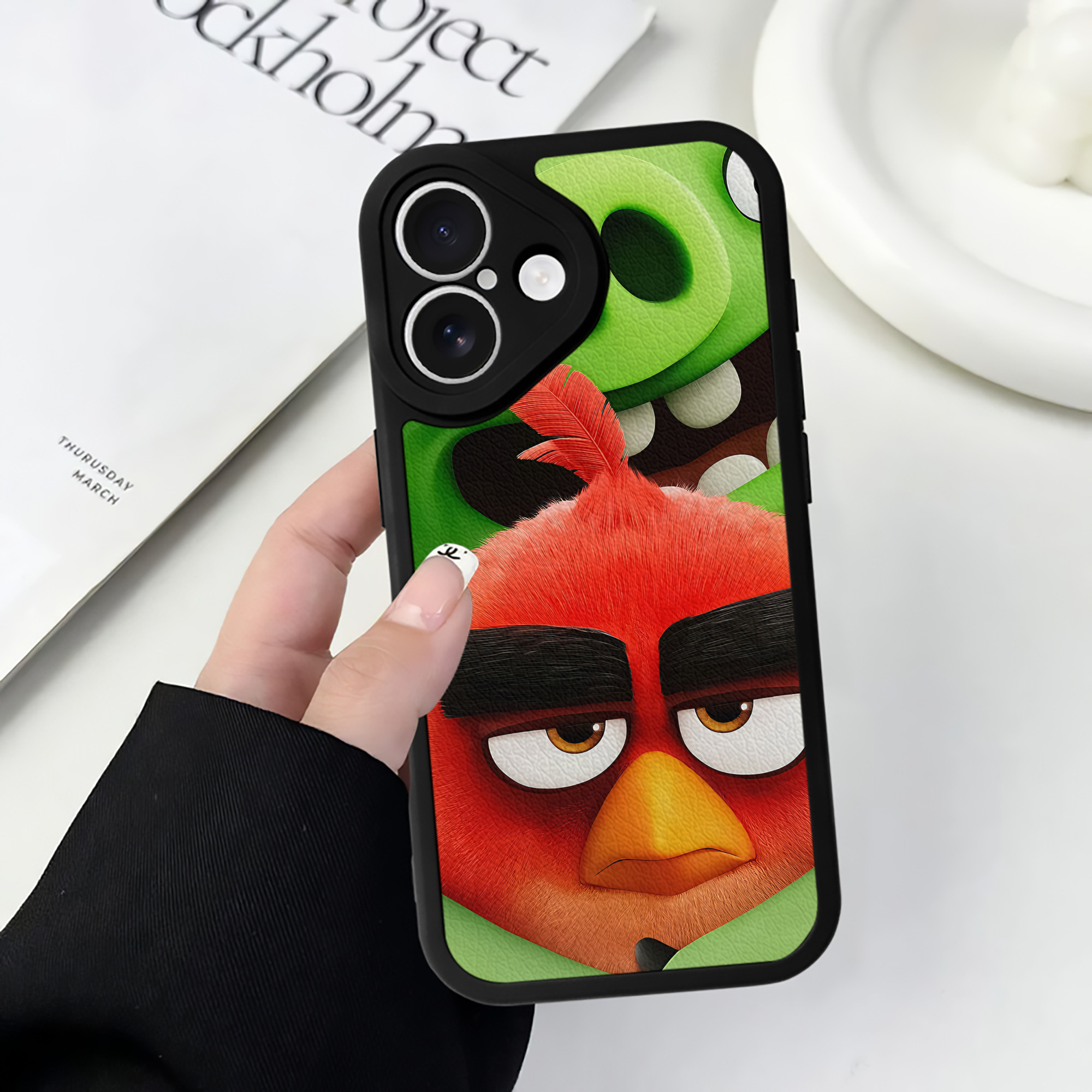 （画像用） Angry Birds アングリーバード 【iPhone 16シリーズ対応】シリコンスマホケース（レザー調） 材質：シリコン
